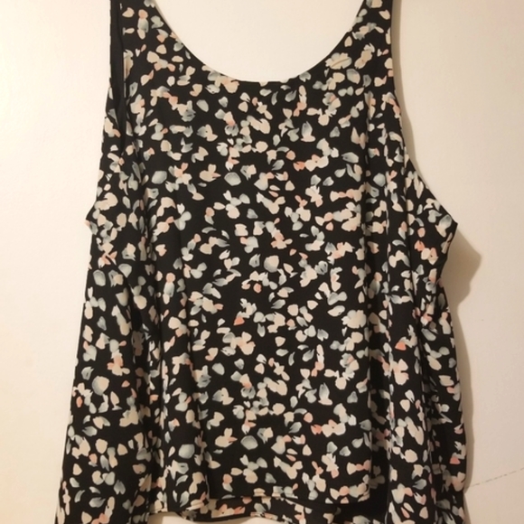 Essentials Tops - SIZE 3X REVERSIBLE TOP
